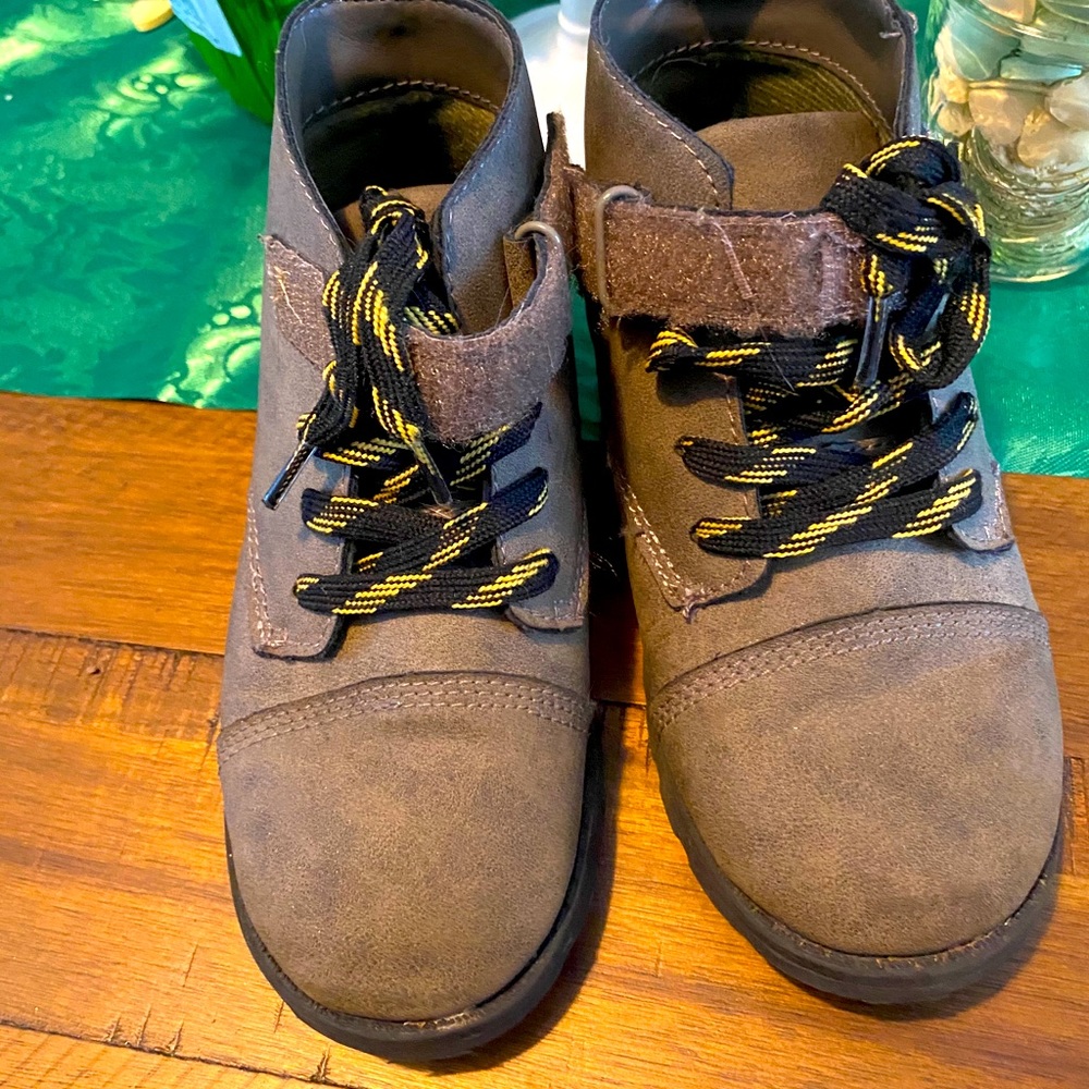 Carter’s boots